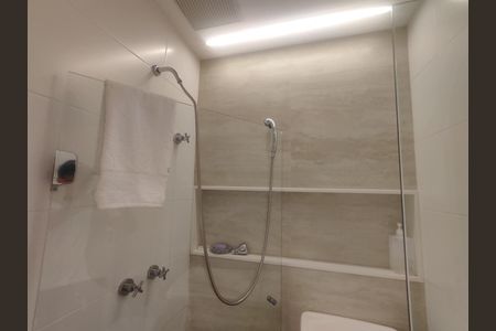 Apartamento para alugar com 91m², 3 quartos e 2 vagas Apartamento para alugar com 91m², 3 quartos e 2 vagasBanheiro social