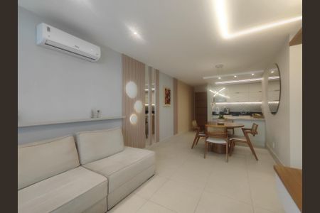 Sala de apartamento para alugar com 3 quartos, 91m² em Recreio dos Bandeirantes, Rio de Janeiro