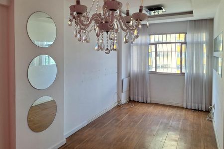 Sala de apartamento para alugar com 2 quartos, 70m² em Fátima, Niterói