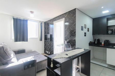 Sala de apartamento para alugar com 2 quartos, 37m² em Cidade São Mateus, São Paulo