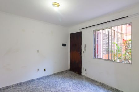 Sala de apartamento para alugar com 2 quartos, 50m² em Itaquera, São Paulo