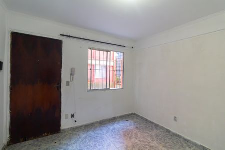 Sala de apartamento para alugar com 2 quartos, 50m² em Itaquera, São Paulo
