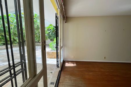 Apartamento para alugar com 240m², 3 quartos e 1 vagaSala 
