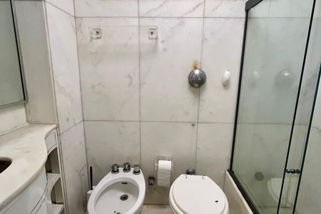 Apartamento para alugar com 240m², 3 quartos e 1 vagaBanheiro 2
