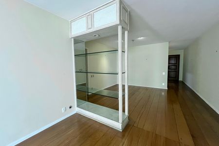 Apartamento para alugar com 240m², 3 quartos e 1 vagaSala 