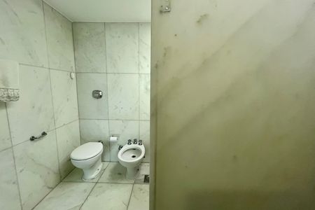 Apartamento para alugar com 240m², 3 quartos e 1 vagaBanheiro 2