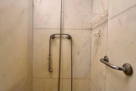Apartamento para alugar com 240m², 3 quartos e 1 vagaBanheiro 2