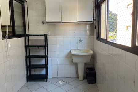 Apartamento para alugar com 104m², 3 quartos e 1 vagaÁrea de Serviço