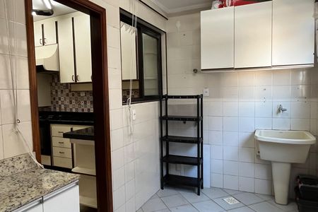 Apartamento para alugar com 104m², 3 quartos e 1 vagaÁrea de Serviço