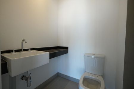 Banheiro de kitnet/studio para alugar com 1 quarto, 31m² em Vila Mariana, São Paulo