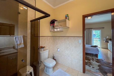 Casa à venda com 300m², 3 quartos e 3 vagas Casa à venda com 300m², 3 quartos e 3 vagasBanheiro da Suíte 2