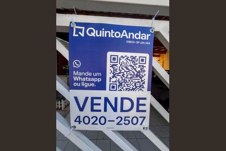 Casa à venda com 300m², 3 quartos e 3 vagas Casa à venda com 300m², 3 quartos e 3 vagasPlaca quinto Andar