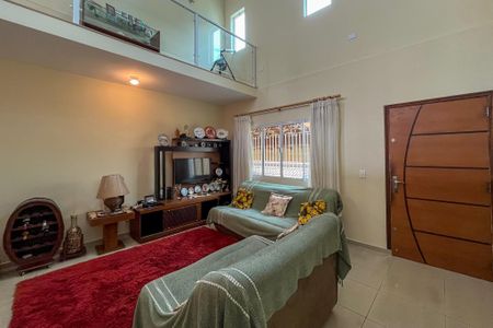 Sala de casa à venda com 3 quartos, 300m² em Jardim Maria Estela, São Paulo