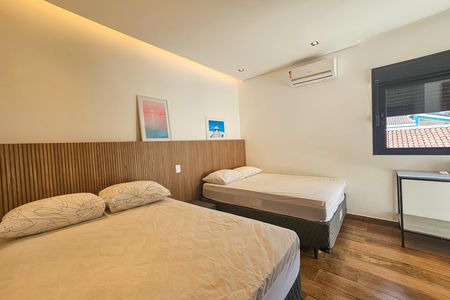 Casa de condomínio para alugar com 300m², 4 quartos e 4 vagas