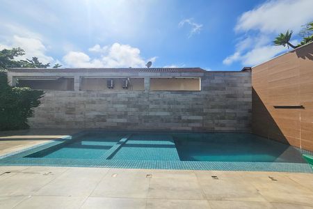 Casa de condomínio para alugar com 300m², 4 quartos e 4 vagas