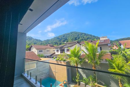 Casa de condomínio para alugar com 300m², 4 quartos e 4 vagas