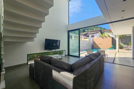 Casa de condomínio para alugar com 300m², 4 quartos e 4 vagas