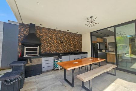 Casa de condomínio para alugar com 300m², 4 quartos e 4 vagas