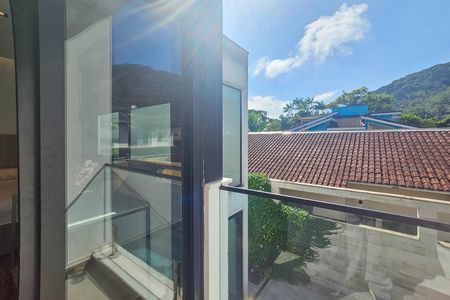 Casa de condomínio para alugar com 300m², 4 quartos e 4 vagas