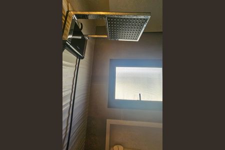 Casa de condomínio para alugar com 300m², 4 quartos e 4 vagas
