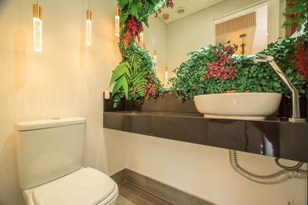 Apartamento para alugar com 162m², 3 quartos e 2 vagas Apartamento para alugar com 162m², 3 quartos e 2 vagasLavabo