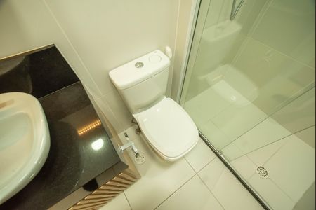 Apartamento para alugar com 162m², 3 quartos e 2 vagas Apartamento para alugar com 162m², 3 quartos e 2 vagasBanheiro da Suíte 1