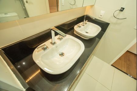 Apartamento para alugar com 162m², 3 quartos e 2 vagas Apartamento para alugar com 162m², 3 quartos e 2 vagasBanheiro da Suíte 3