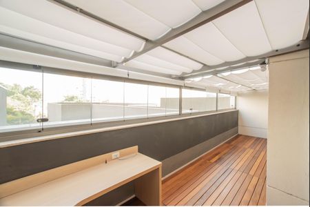 Apartamento para alugar com 162m², 3 quartos e 2 vagas Apartamento para alugar com 162m², 3 quartos e 2 vagasVaranda da Suíte 1
