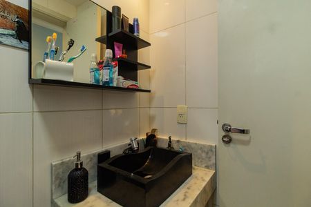 Apartamento para alugar com 50m², 2 quartos e 1 vaga Apartamento para alugar com 50m², 2 quartos e 1 vagaBanheiro