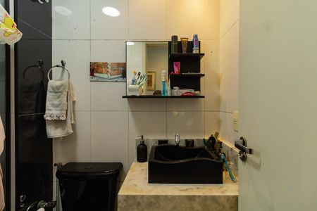 Apartamento para alugar com 50m², 2 quartos e 1 vaga Apartamento para alugar com 50m², 2 quartos e 1 vagaBanheiro