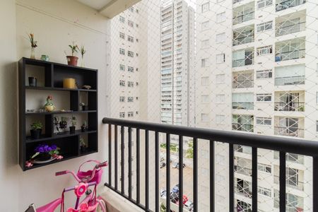 Varanda de apartamento para alugar com 2 quartos, 50m² em Vila Anastácio, São Paulo