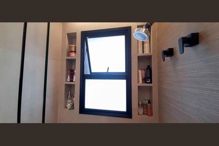 Apartamento à venda com 184m², 3 quartos e 4 vagas Apartamento à venda com 184m², 3 quartos e 4 vagasBanheiro da Suíte 1