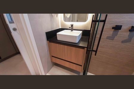 Apartamento à venda com 184m², 3 quartos e 4 vagas Apartamento à venda com 184m², 3 quartos e 4 vagasBanheiro da Suíte 3