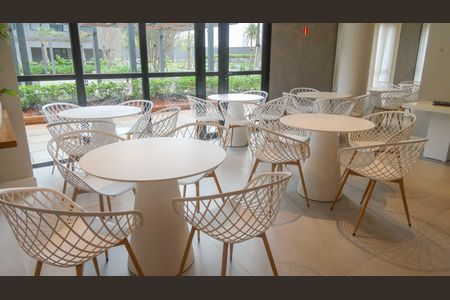 Apartamento à venda com 184m², 3 quartos e 4 vagas Apartamento à venda com 184m², 3 quartos e 4 vagasÁrea comum
