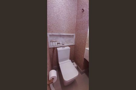 Apartamento à venda com 184m², 3 quartos e 4 vagas Apartamento à venda com 184m², 3 quartos e 4 vagasLavabo