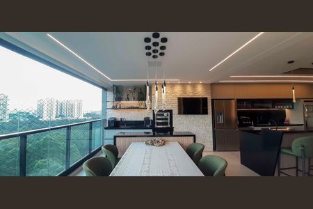 Apartamento à venda com 184m², 3 quartos e 4 vagas Apartamento à venda com 184m², 3 quartos e 4 vagasVaranda da Cozinha