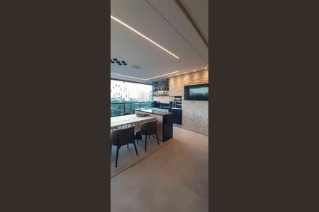 Apartamento à venda com 184m², 3 quartos e 4 vagas Apartamento à venda com 184m², 3 quartos e 4 vagasVaranda da Cozinha