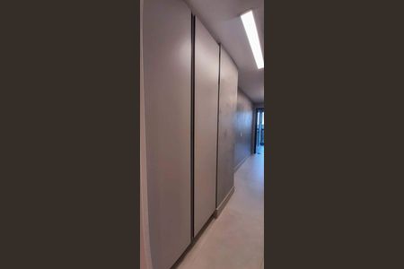 Apartamento à venda com 184m², 3 quartos e 4 vagas Apartamento à venda com 184m², 3 quartos e 4 vagasCorredor