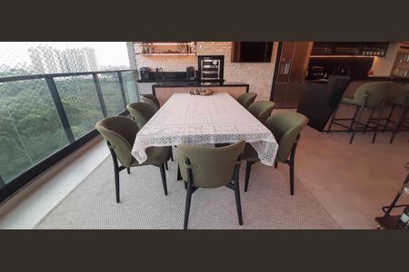 Apartamento à venda com 184m², 3 quartos e 4 vagas Apartamento à venda com 184m², 3 quartos e 4 vagasVaranda da Cozinha