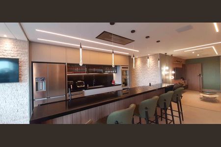 Apartamento à venda com 184m², 3 quartos e 4 vagas Apartamento à venda com 184m², 3 quartos e 4 vagasCozinha