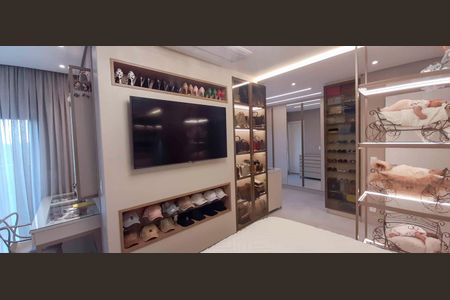Apartamento à venda com 184m², 3 quartos e 4 vagas Apartamento à venda com 184m², 3 quartos e 4 vagasSuíte 2