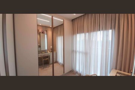 Apartamento à venda com 184m², 3 quartos e 4 vagas Apartamento à venda com 184m², 3 quartos e 4 vagasCloset da Suíte 1