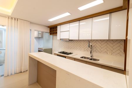 Casa de condomínio à venda com 200m², 4 quartos e 2 vagas Casa de condomínio à venda com 200m², 4 quartos e 2 vagasCozinha