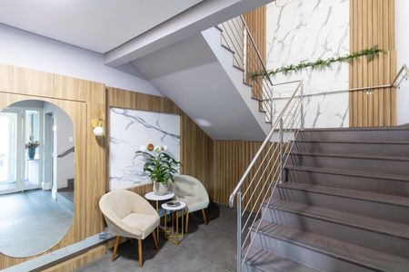 Casa de condomínio à venda com 200m², 4 quartos e 2 vagas Casa de condomínio à venda com 200m², 4 quartos e 2 vagasHall de entrada