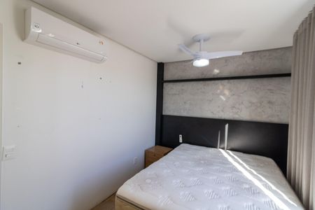 Casa de condomínio à venda com 200m², 4 quartos e 2 vagas Casa de condomínio à venda com 200m², 4 quartos e 2 vagasSuíte 4