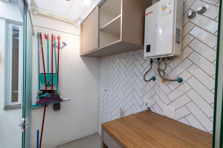 Casa de condomínio à venda com 200m², 4 quartos e 2 vagas Casa de condomínio à venda com 200m², 4 quartos e 2 vagasÁrea de Serviço
