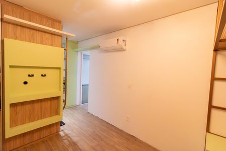 Casa de condomínio à venda com 200m², 4 quartos e 2 vagas Casa de condomínio à venda com 200m², 4 quartos e 2 vagasSuíte 3