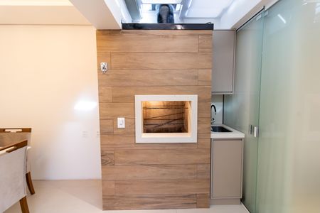 Casa de condomínio à venda com 200m², 4 quartos e 2 vagas Casa de condomínio à venda com 200m², 4 quartos e 2 vagasChurrasqueira