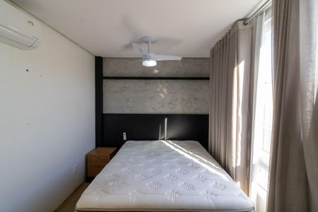 Casa de condomínio à venda com 200m², 4 quartos e 2 vagas Casa de condomínio à venda com 200m², 4 quartos e 2 vagasSuíte 4