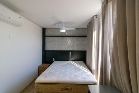 Casa de condomínio à venda com 200m², 4 quartos e 2 vagas Casa de condomínio à venda com 200m², 4 quartos e 2 vagasSuíte 4